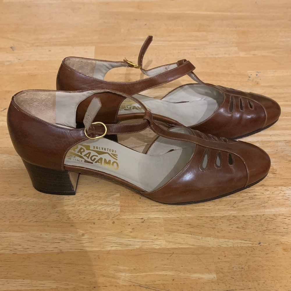 Salvatore Ferragamo Brown Leather T-Strap Heels - Picture 3 of 6